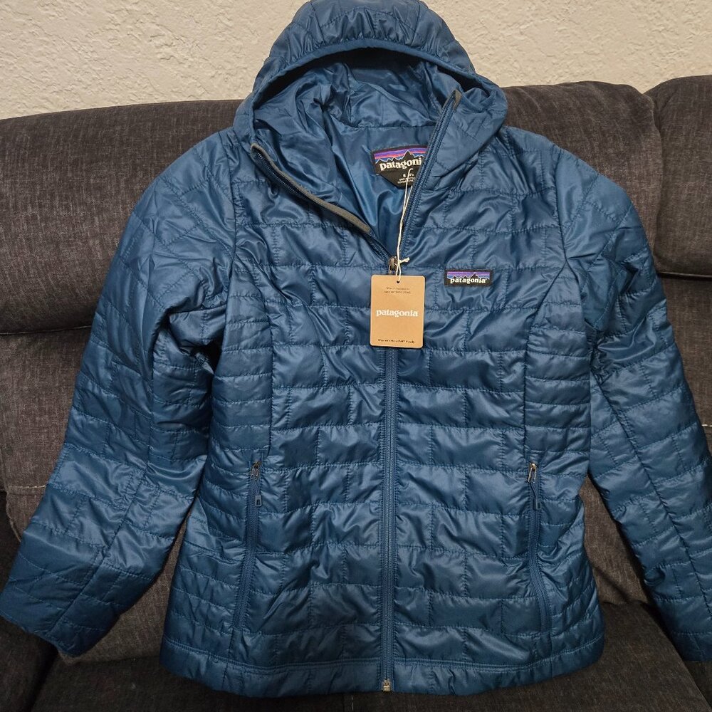 Brand New Patagonia Nano Puff Hoody
